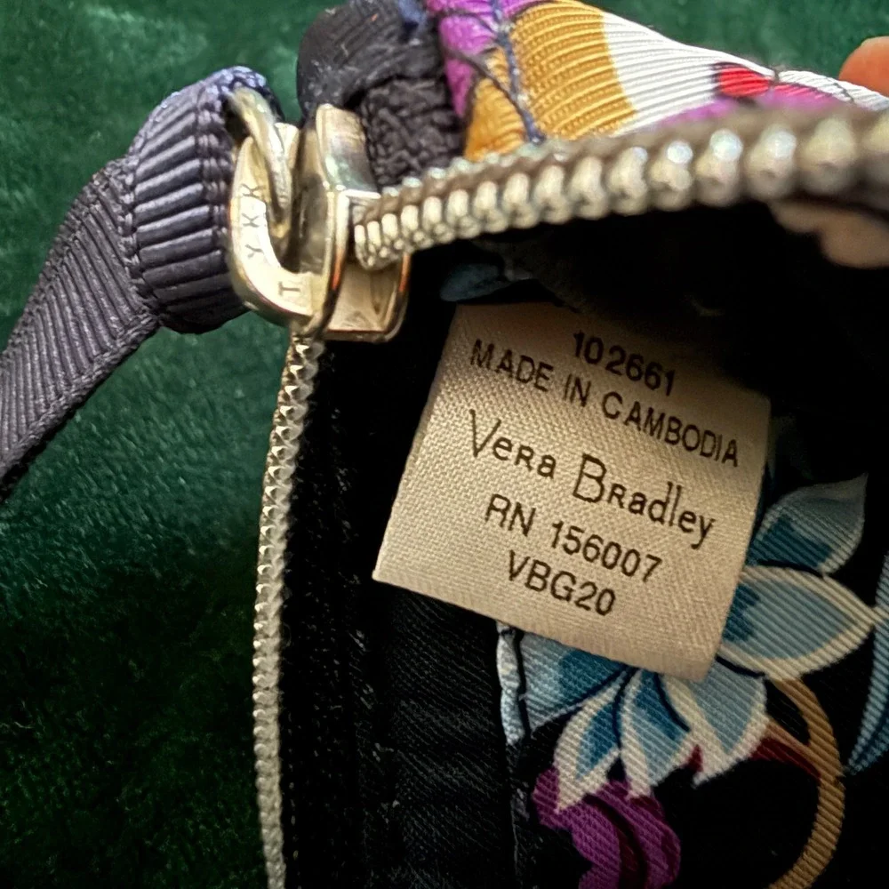 Vera Bradley Zip ID Case Floral Quilted Wallet Keychain 102661‎ VBG20